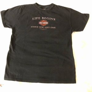 Harley Davidson size medium men’s shirt